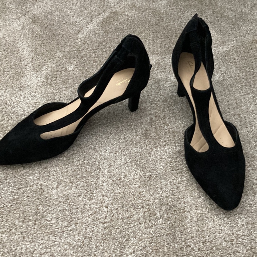 Clarks Calla Lily Heels in Black Size US 10 or EU 41.5.
